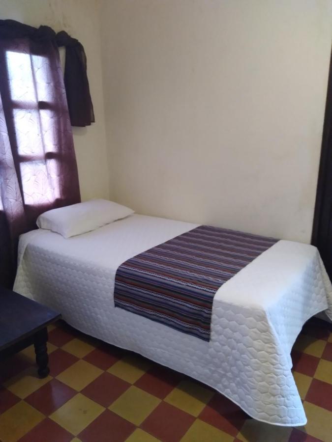 Hotel Acatenango Inn Antigua Kültér fotó