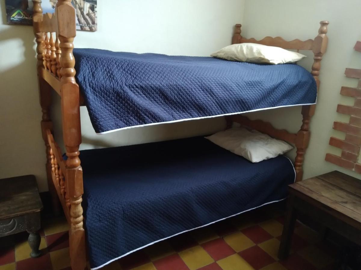 Hotel Acatenango Inn Antigua Kültér fotó