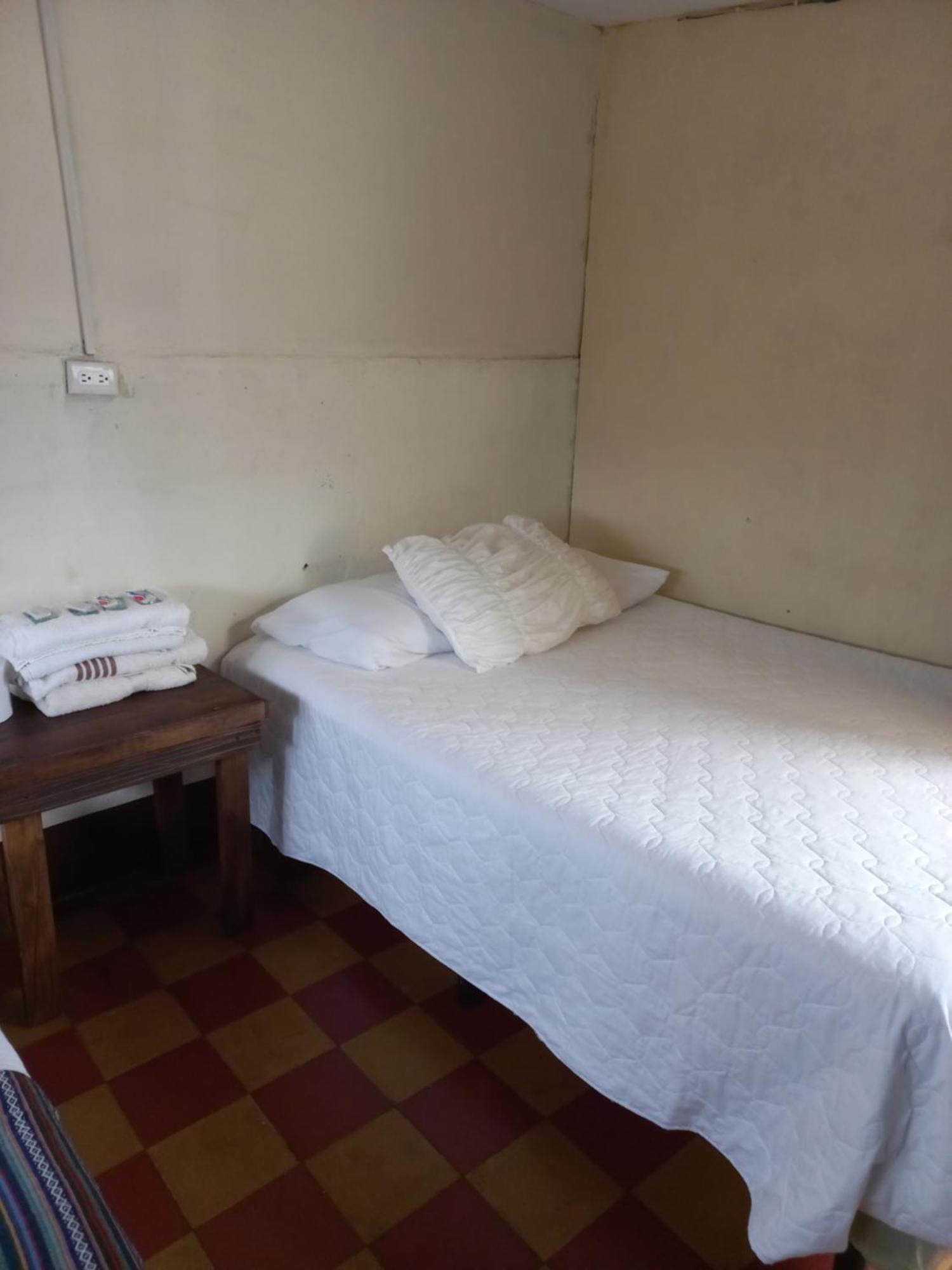 Hotel Acatenango Inn Antigua Kültér fotó